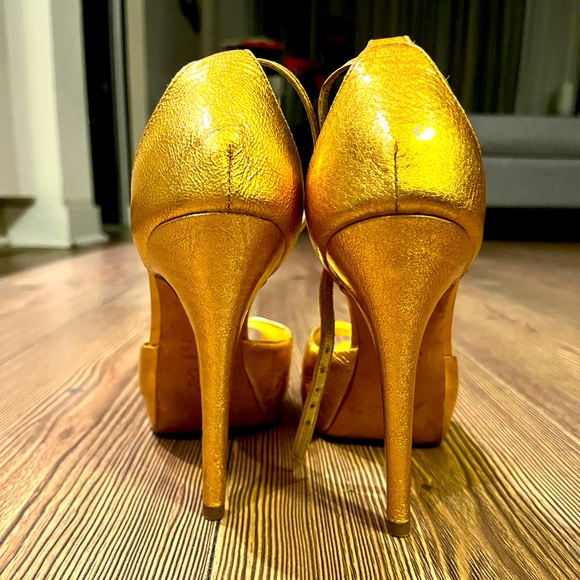 Sexy glam Aldo metallic gold 4” stiletto platform peep toe strappy heels Sz. 8.5 - Picture 10 of 11